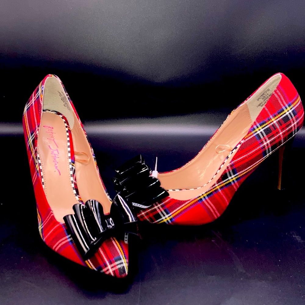 Betsey Johnson Plaid Bow pump - Picture 2 of 5
